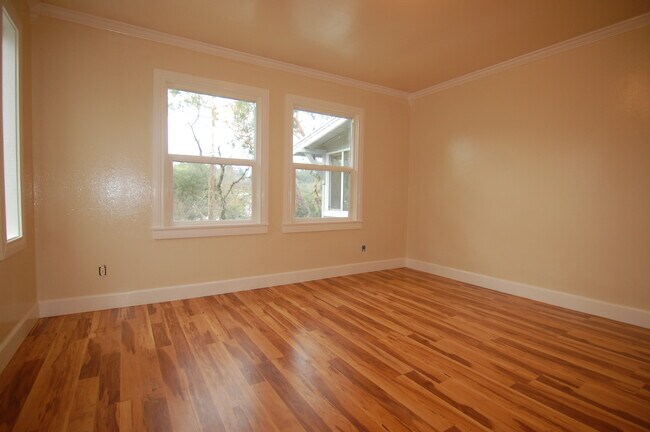 Foto del edificio - 8492 Trenton Rd