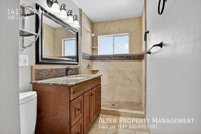 Foto del edificio - 1413 W 7th Pl