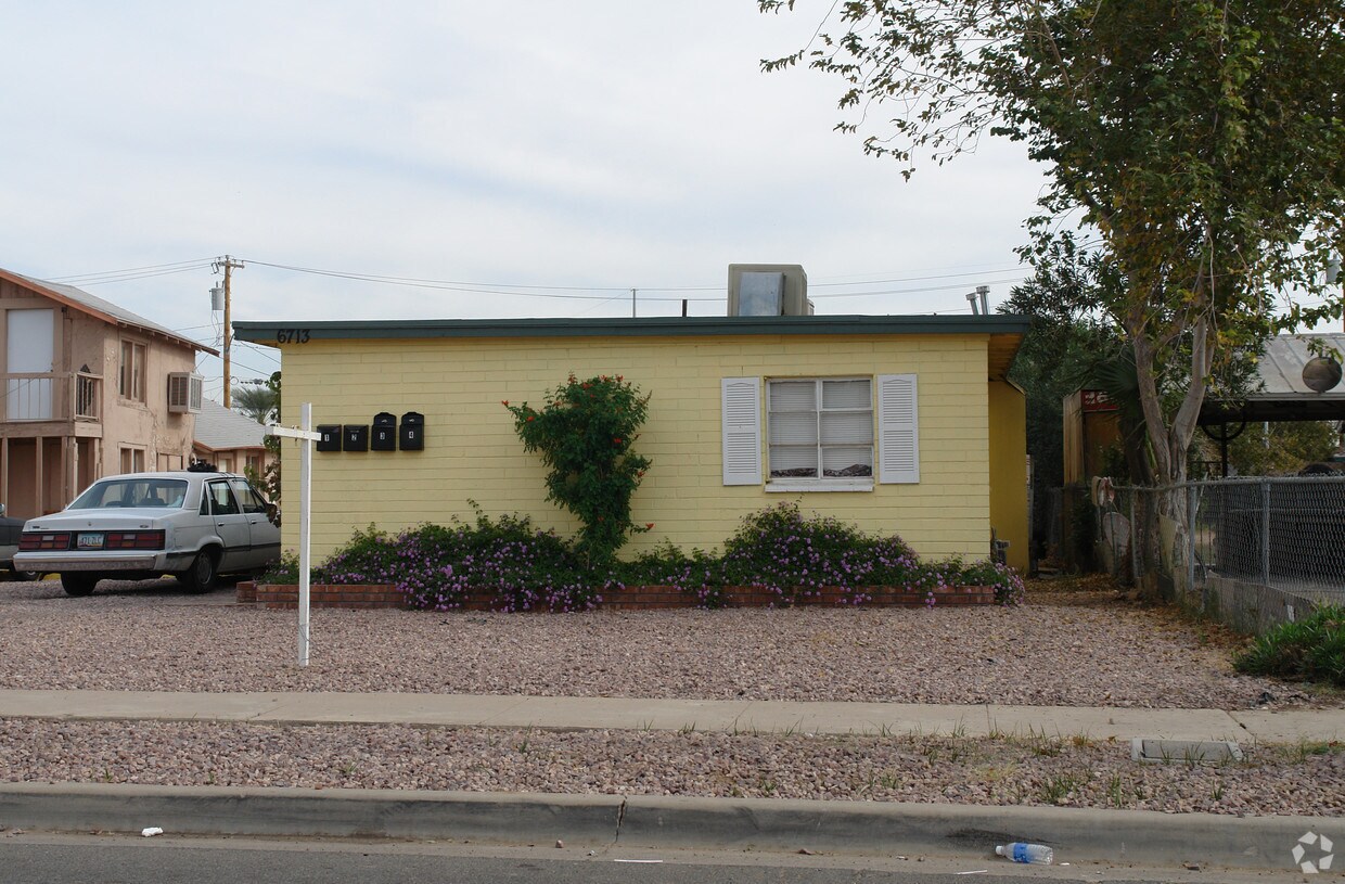 Building Photo - 6713 N 59th Dr