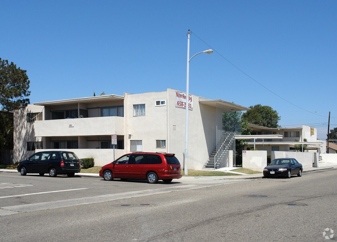 Foto principal - 1301 Edgewood Way