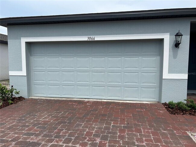 Building Photo - 3066 Laurel Oak Ln