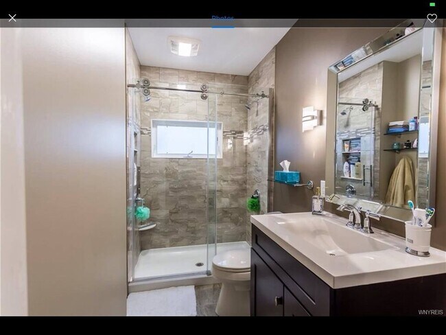 Foto del edificio - 748 Ashland Ave