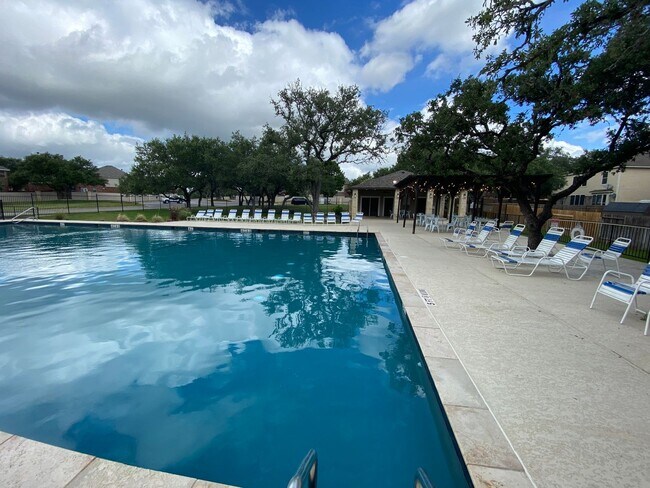 Foto del edificio - 27039 Trinity Bend