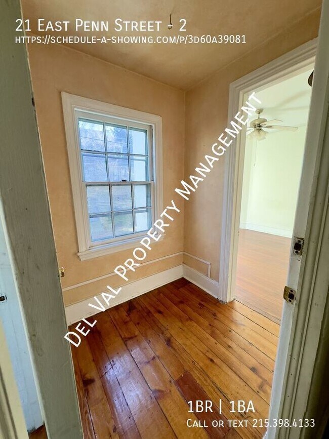 Building Photo - Spacious 2nd floor 1-Bd Apartment for Rent...