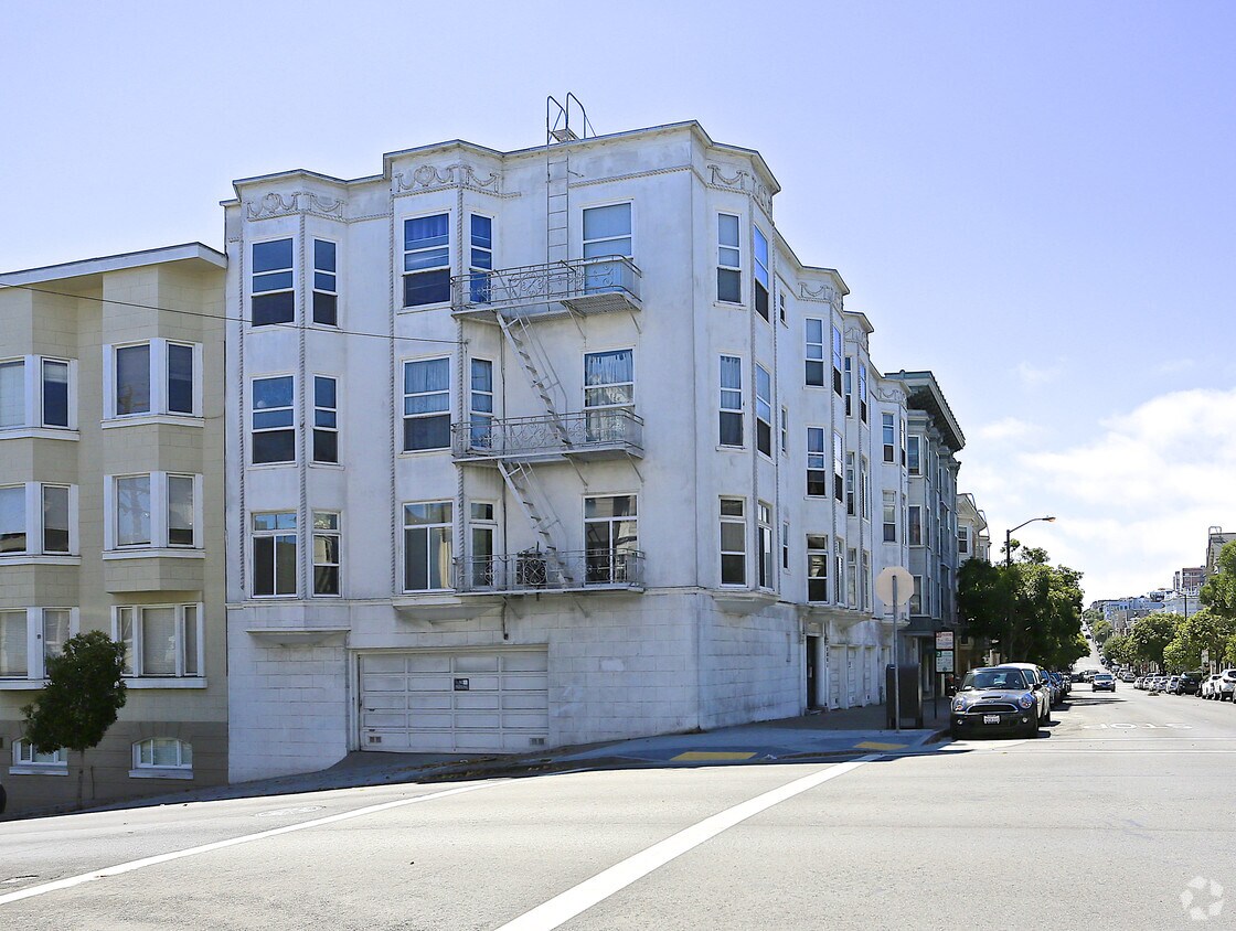 Building Photo - 2801 Sacramento St