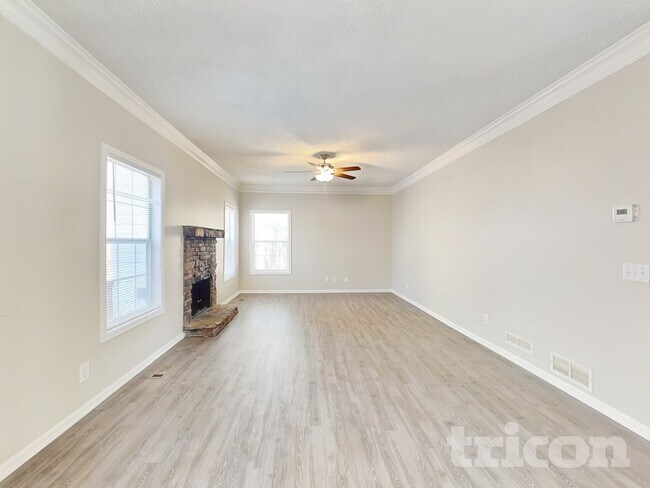 Foto del edificio - 504 Anthony Pl