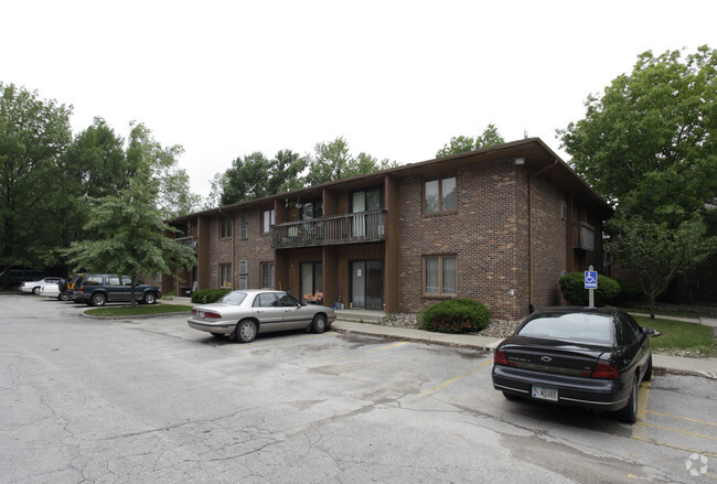 Primary Photo - Trailside Apartments