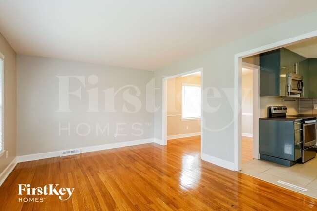 Foto del edificio - 1128 Rocky Ridge Dr
