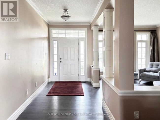 Building Photo - 407 Kingbird Ct