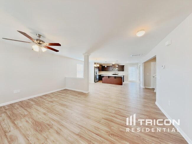 Building Photo - 4910 Red Poll Dr