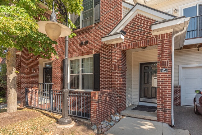 Building Photo - 301 Scio Village Ct