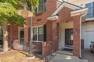 Building Photo - 301 Scio Village Ct