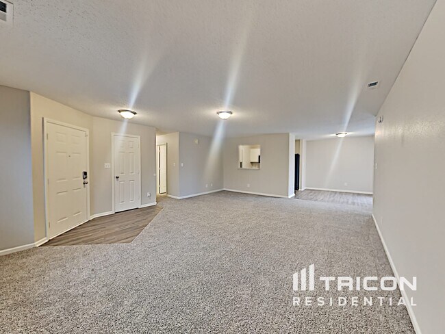 Building Photo - 5034 Rocky Forge Drive Indianapolis IN