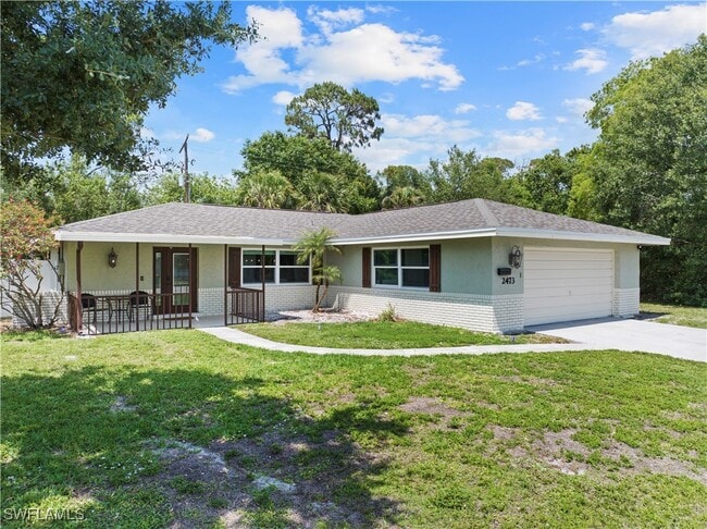Building Photo - 2473 Poinciana St