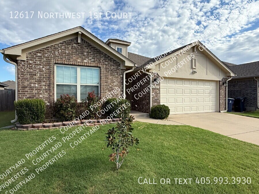 Foto principal - 12617 NW 1st Ct