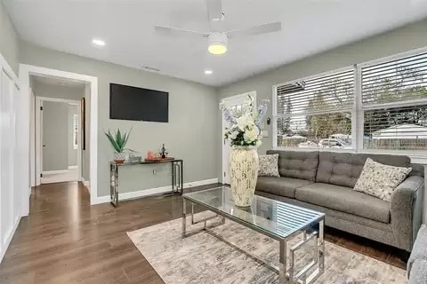 Building Photo - 10420 Groton St