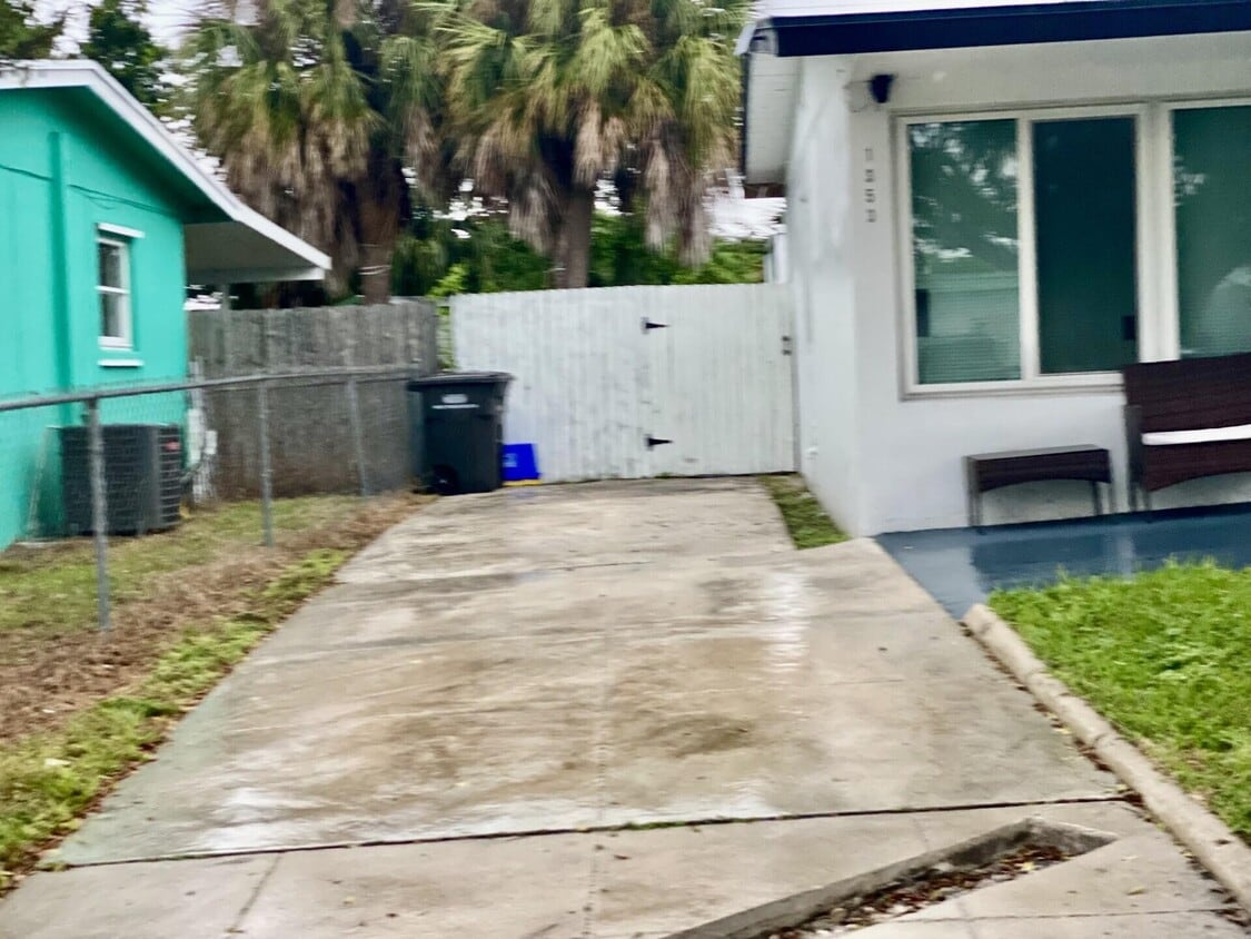 Foto principal - 1353 9th St
