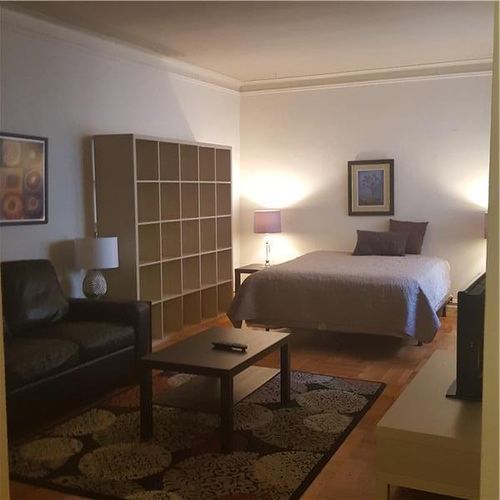 Foto principal - 303 W 37th St