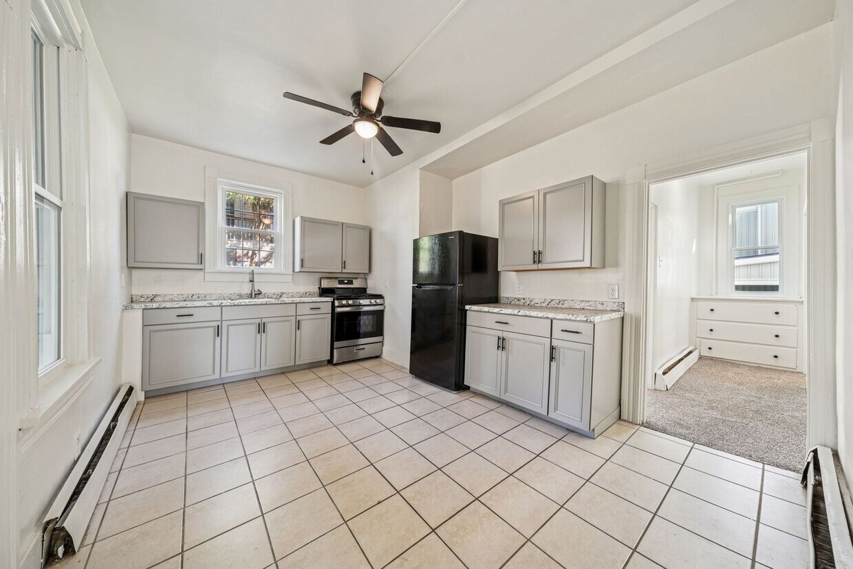 Photo - 623 Spruce Street