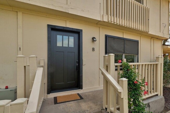 Foto del edificio - 5211 Thunderbird St