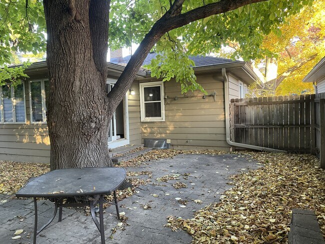 Foto del edificio - 1740 Park St