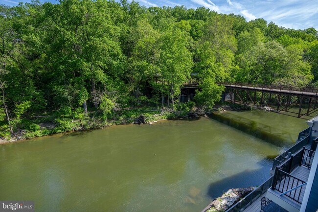 Foto del edificio - 118 Bancroft Mills Rd