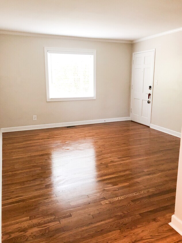 1300 Eaton Pl, High Point, NC 27262 Condo for Rent in High Point, NC