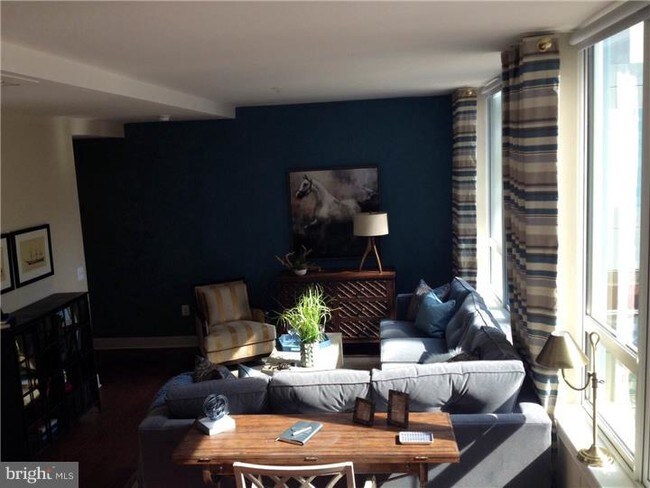 Building Photo - 1900 Arch St