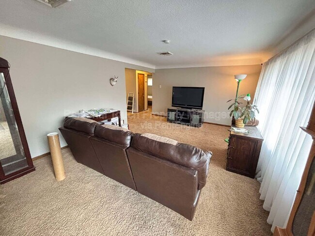 Foto del edificio - 1416 13th St S