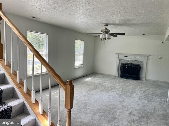 Foto del edificio - 11208 Mary Catherine Dr