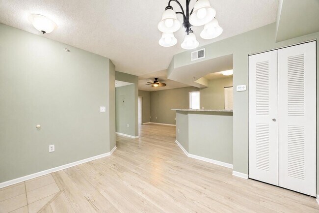 Foto del edificio - 3721 NW Mediterranean Ln