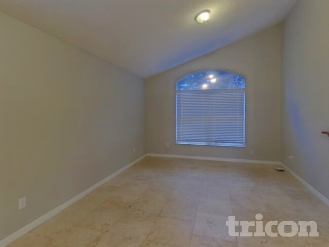 Foto del edificio - 528 Nevada Loop Rd