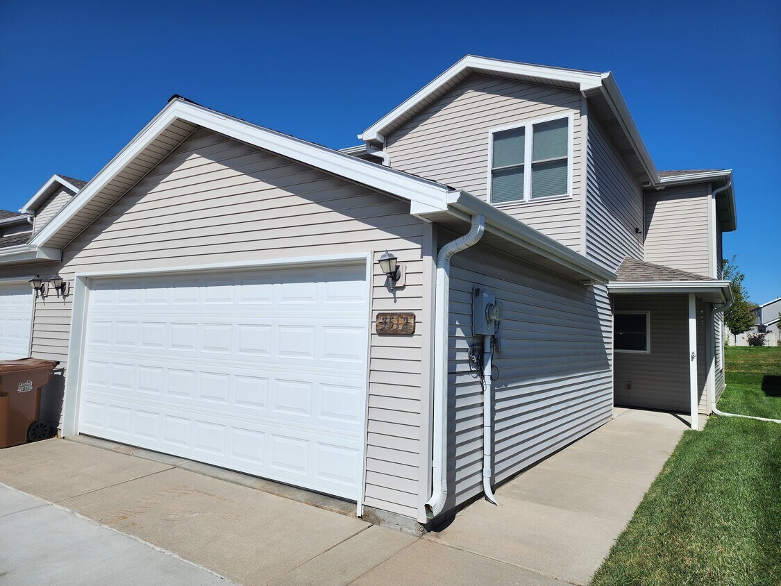 Foto principal - 3512 McLaughlin Dr