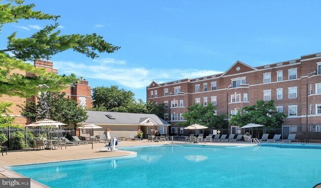 Foto del edificio - 3401 38th St NW