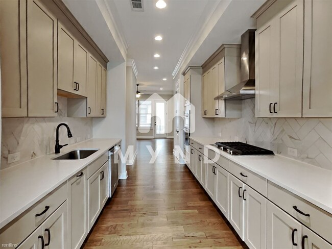 Building Photo - 2 br, 2.5 bath Townhome - 3671 Allegretto Cir