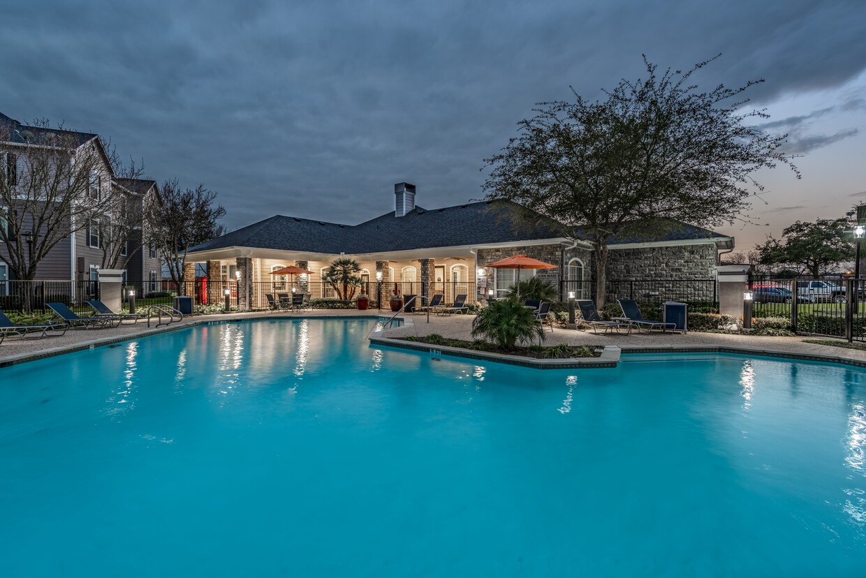 SYNC at Kingsland Ranch Apartments in Katy, TX