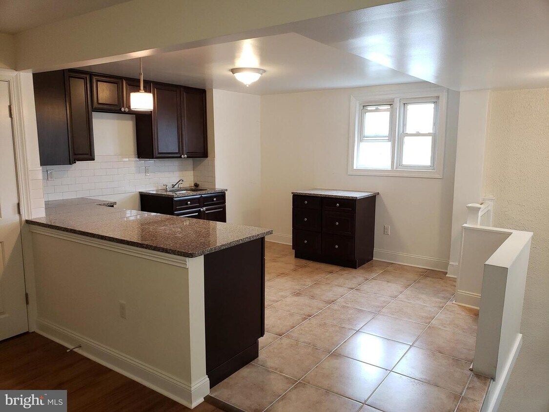 14 Gay St Unit Residential, Phoenixville, PA 19460 Apartments in