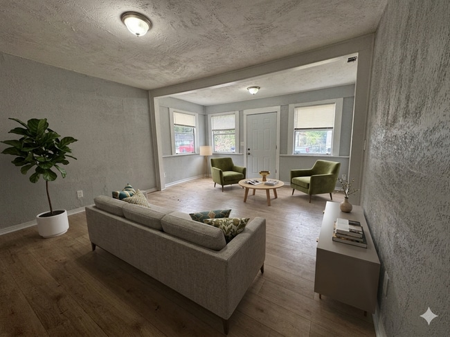 Building Photo - 8016 Lexington Dr