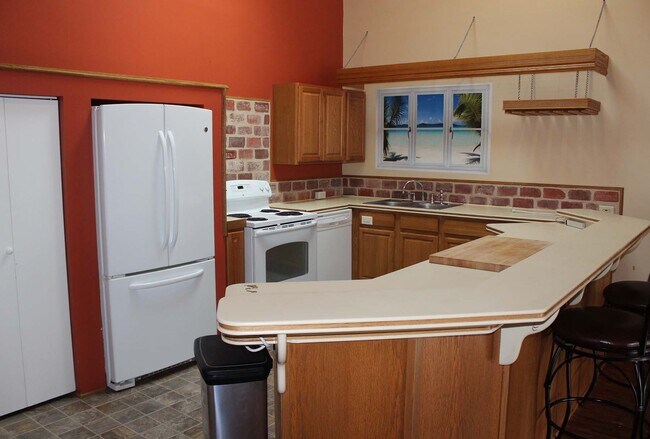 kitchen - 137 N Main St
