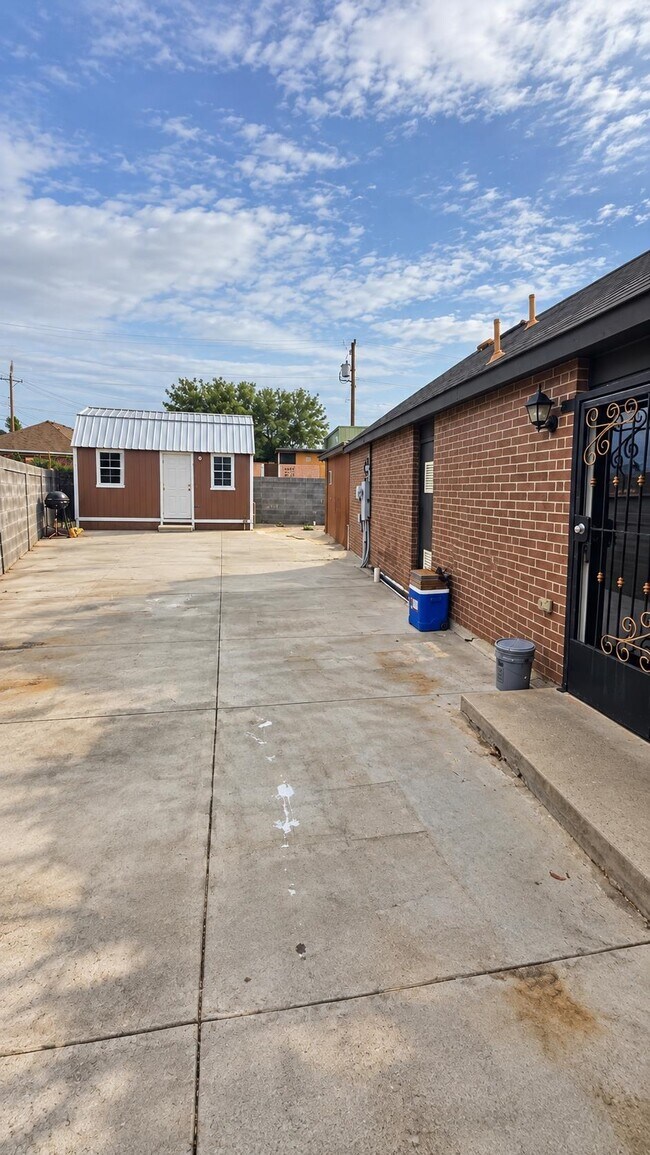 Building Photo - 4121 Marcy Loop
