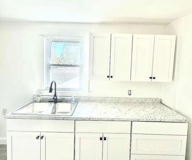 Foto del edificio - 212 S Chestnut St