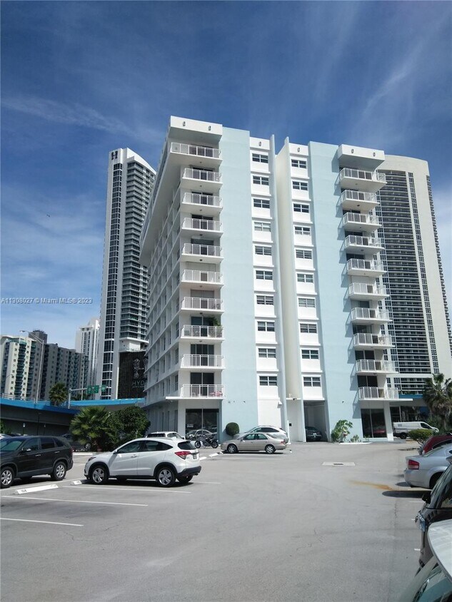 1801 S Ocean Dr Unit 739, Hallandale Beach, FL 33009 Condo for Rent