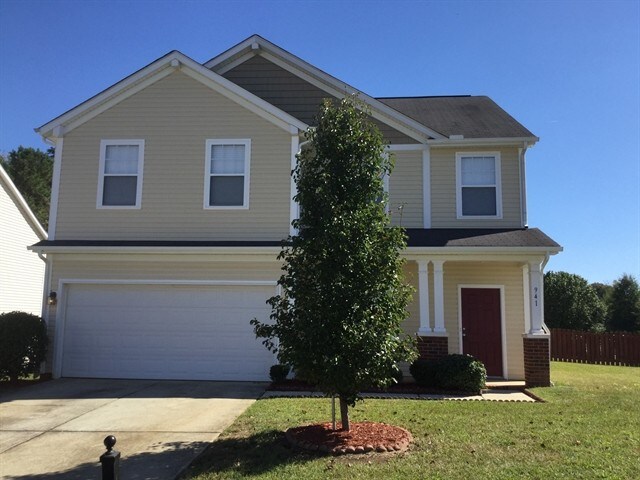 Foto principal - 941 Garrison Rd