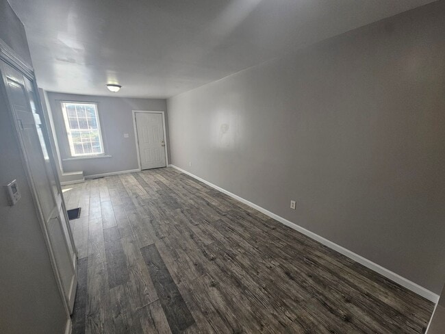 Building Photo - 46 N Hartley St