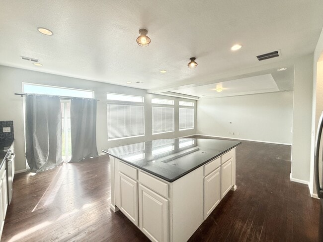 Building Photo - 3403 Yellowwood Ln