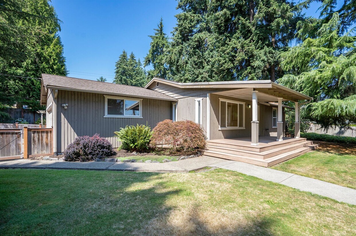 Foto principal - Delightful 2 Bedroom w/Garage
