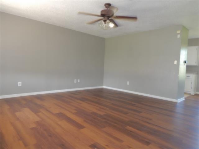 Foto del edificio - 1018 N Powell Pkwy