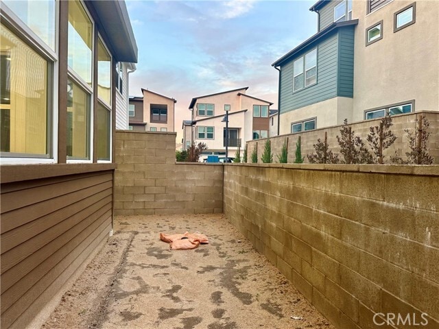 Building Photo - 322 Proctor