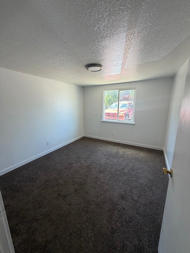 Building Photo - Harris Apartments