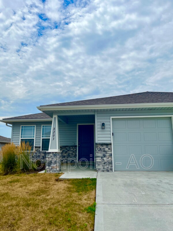 8203 SW 3rd St, Blue Springs, MO 64014 House Rental in Blue Springs